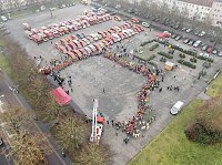 Übergabe des Friedenslichts aus Bethlehem an die Kreisjugendfeuerwehren. Bild: Übergabe des Friedenslichts aus Bethlehem an die Kreisjugendfeuerwehren.