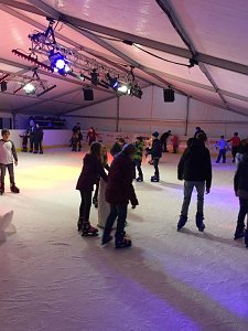 Kostenloser Eislaufspaß