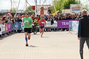 Auf der Zielgerade beim 11. Harztorlauf