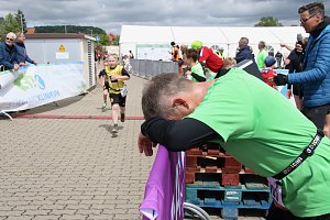 Auf der Zielgerade beim 11. Harztorlauf