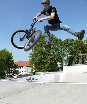 Profis am Werk (Foto: Angelo Glashagel)