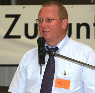 Karl-Heinz Freund bei seiner Ansprache (Foto: nnz)