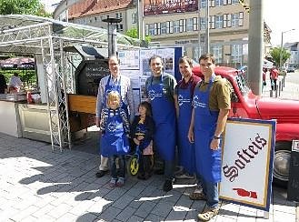 Bratw&uuml;rste verkauft (Foto: privat)