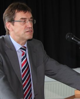 Referiert: Udo Philipus (Foto: J. Piper)