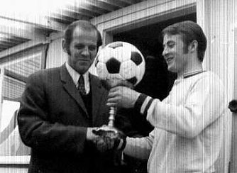 1975: Sch&uuml;tze wurde Fu&szlig;baller des Jahres (Foto: Archiv Verkouter)