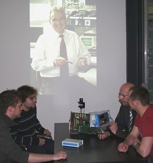 W&auml;hrend er Videokonferenz (Foto: FHN)