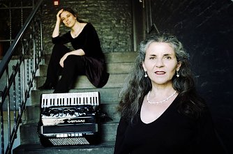 Am 8. November erz&auml;hlen Jalda Rebling und die Akkordeonvirtuosin Franka Lampe mit Liedern und Legenden die Geschichte des Raw Samson Luria, der im 13. Jahrhundert in Erfurt gelebt hat. (Foto: Synagogenverein Erfurt)