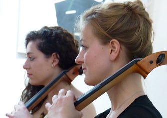 Cellisten im Nordh&auml;user Kunsthaus (Foto: Dr. Wolfgang R. Pientka)