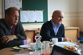 v.l.: Horizont Gesch&auml;ftsf&uuml;hrer Ren&eacute; K&uuml;bler und der Abgeordnete Manfred Grund haben die Entwicklung der sozialen Landschaft aus unterschiedlichen Blickwinkeln erlebt (Foto: Angelo Glashagel)