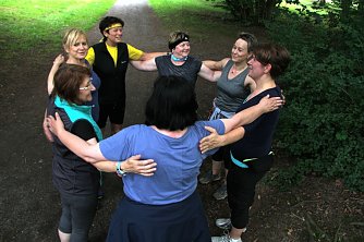 viele Gruppen bleiben auch &uuml;ber den Kurs hinaus zusammen (Foto: Angelo Glashagel)