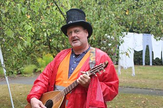 Geschichtenerz&auml;hler SKABA w&uuml;nscht sich mehr Unterst&uuml;tzung f&uuml;r die Kleinkunst (Foto: Angelo Glashagel)