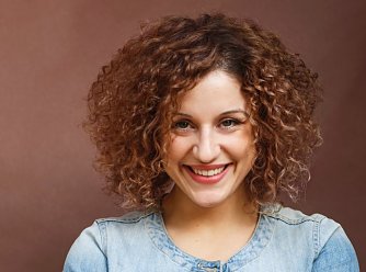 Nedime Ince und David Ro&szlig;teutscherwieder im pro vita Studiotheater (Foto: pro vita Akademie)