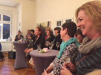 "Auf stille Weise" - Ausstellung in der Praxis Winkelmann er&ouml;ffnet (Foto: Daniela Winkelmann)