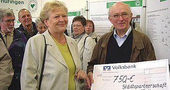 Geld f&uuml;r Tafel (Foto: nnz)