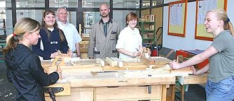 Die Sp&auml;ne beim Hobeln (Foto: nnz)