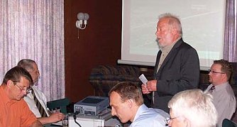 Antworten auf Fragen (Foto: nnz)