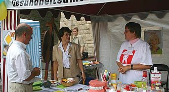 Kontakt mit dem W&auml;hler (Foto: nnz)