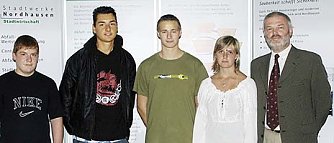 Azubis begr&uuml;&szlig;t (Foto: nnz)