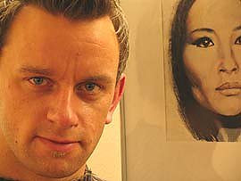 IT-Spezialist zeigt Gesichter (Foto: nnz)