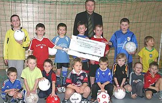 Geld f&uuml;r Nachwuchskicker (Foto: nnz)