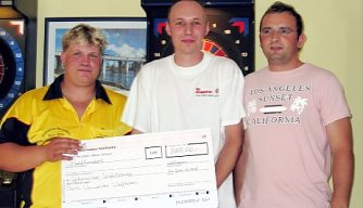 Spende f&uuml;r Kinder (Foto: nnz)