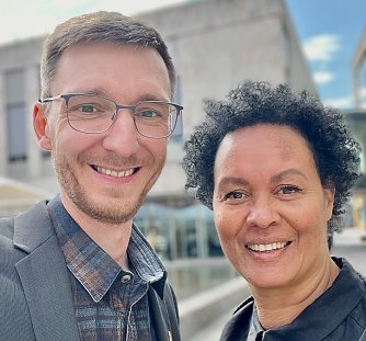 Wilma Busch (r.) und Dr. Pascal Leibbrandt (l.) (Foto: B&Uuml;NDINS 90/DIE GR&Uuml;NEN)