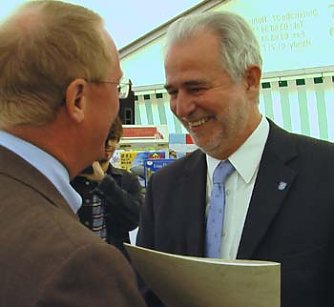 Ordnung muss sein - Bescheid wird &uuml;bergeben (Foto: nnz)