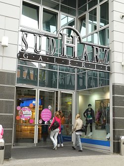 Eingang der S&uuml;dharz Galerie (Foto: Angelo Glashagel)