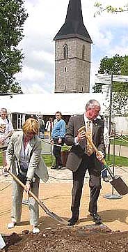 Baum der Partnerschaft gepflanzt (Foto: nnz)