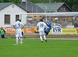 Das 1:0 f&uuml;r die Gastgeber (Foto: Klaus Verkouter)