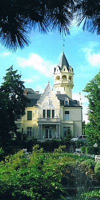 Kunsthaus Meyenburg vom Park aus (Foto: H. Kneffel)