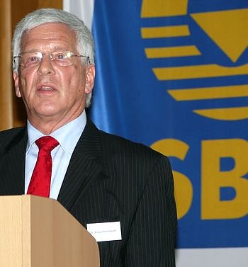 Reinhardt bei Referat (Foto: SBN)