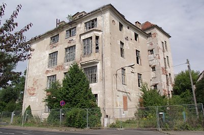 Die Erinnerung an Drei Streif, Vorzeigebetrieb zu DDR-Zeiten, bleibt vorerst in der Hinterlassenschaft erhalten. (Foto: Kurt Frank)