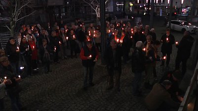 Der Zug folgte der alten Route und endete am Neuen Rathaus (Foto: Angelo Glashagel)