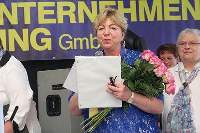 F&uuml;hrt seit 12 Jahren erfolgreich die Gesch&auml;fte bei Henning Bau: Doris K&ouml;nig (Foto: Angelo Glashagel)