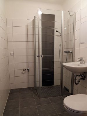 Modern ausgestattet B&auml;der in allen Wohnungen (Foto: nnz)