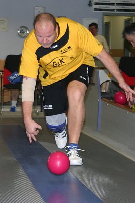 Mann des Tages mit &uuml;berragenden 472 Holz war Kapit&auml;n Uwe Hempowicz. Er f&uuml;hrte die NSV-Zweite zum zweiten Heimsieg in Folge. (Foto: Uwe Tittel)