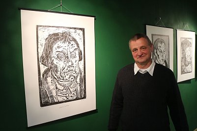 Peter Gen&szlig;ler hat sich tief in die Materie eingarbeitet (Foto: Angelo Glashagel)
