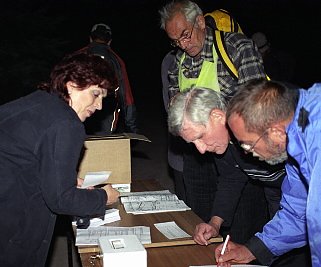 Wandern f&uuml;r den Gipskarst (Foto: nnz)