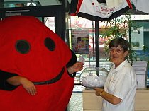 Baddel ermittelt Gewinner (Foto: nnz)