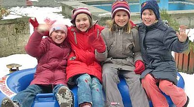 Ohne Kontrolle im Schnee (Foto: nnz)