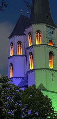 Kirche im Licht (Foto: nnz)