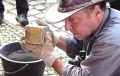 Stolpern und erininern (Foto: nnz)