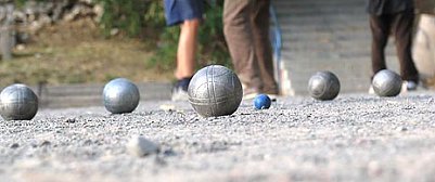 Fliegende Kugeln (Foto: nnz)