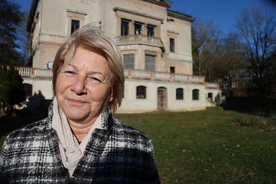 Der Berg vor uns ist noch ganz sch&ouml;n gro&szlig; - die Vorsitzende des F&ouml;rdervereins Park Hohenrode, Hannelore Haase (Foto: Angelo Glashagel)