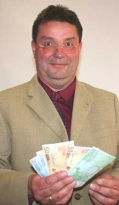 Falsches Geld (Foto: P. Ebert)