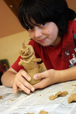 Krabbeln im Gymnasium (Foto: I. Gast)