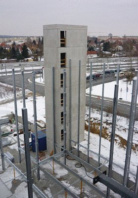 Treppenhaus im Rohbau (Foto: HABAU Heringen)