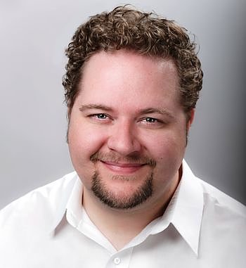 Singt Nationalhmnen (Foto: privat)