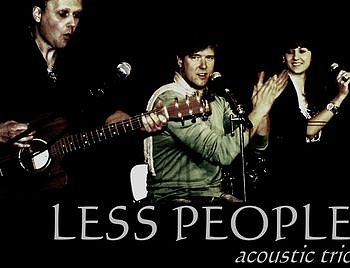 Less People (Foto: Agentur)